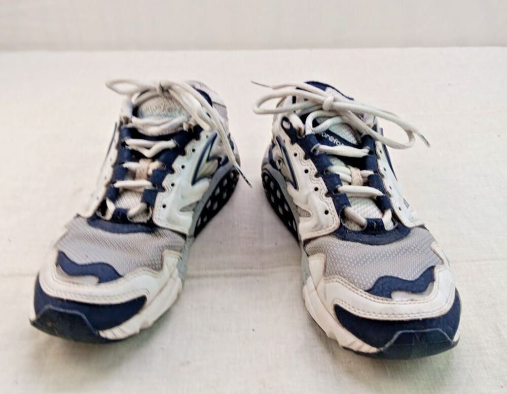 Brooks Ariel GTS24 Running Shoes Size 9.5 Kids White/Blue/Gray Hydroflow Forefon